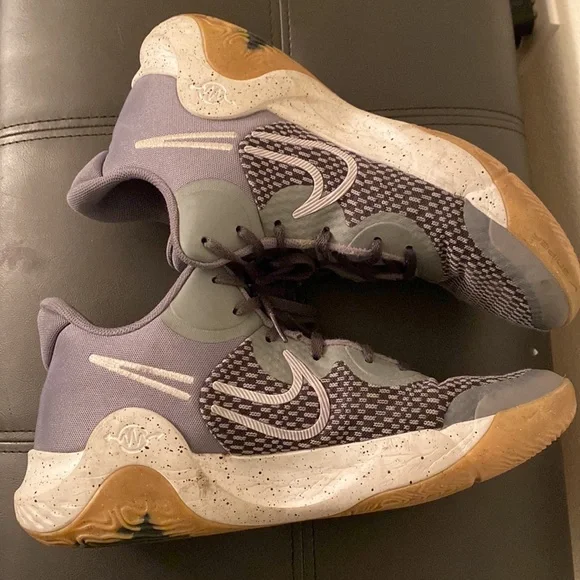 Nike 11.5 - Picture 11 of 15